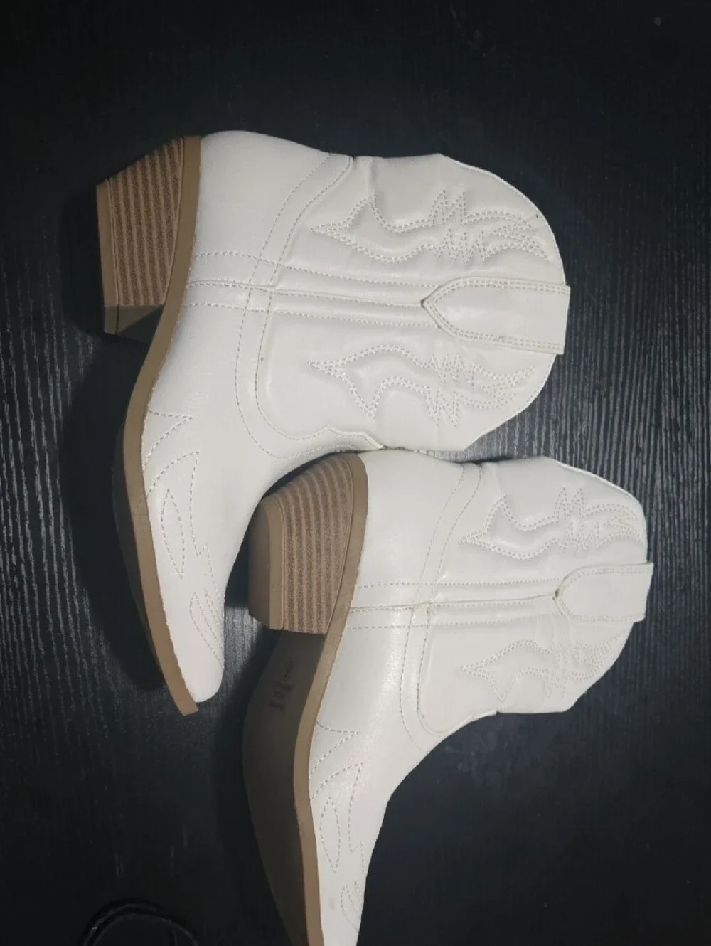 White Western-Style Women's Ankle Boots